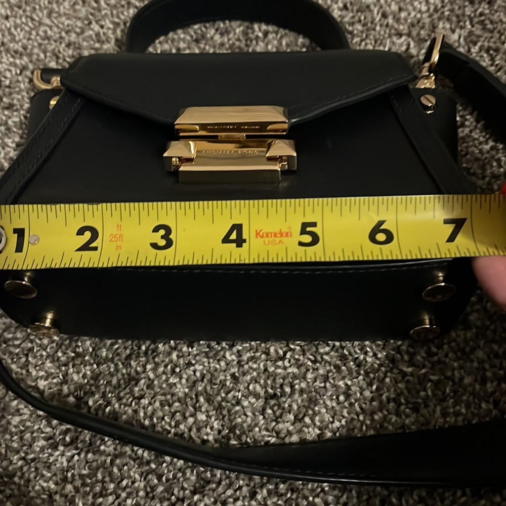 Authentic Michael Kors mini crossbody purse - Picture 10 of 11